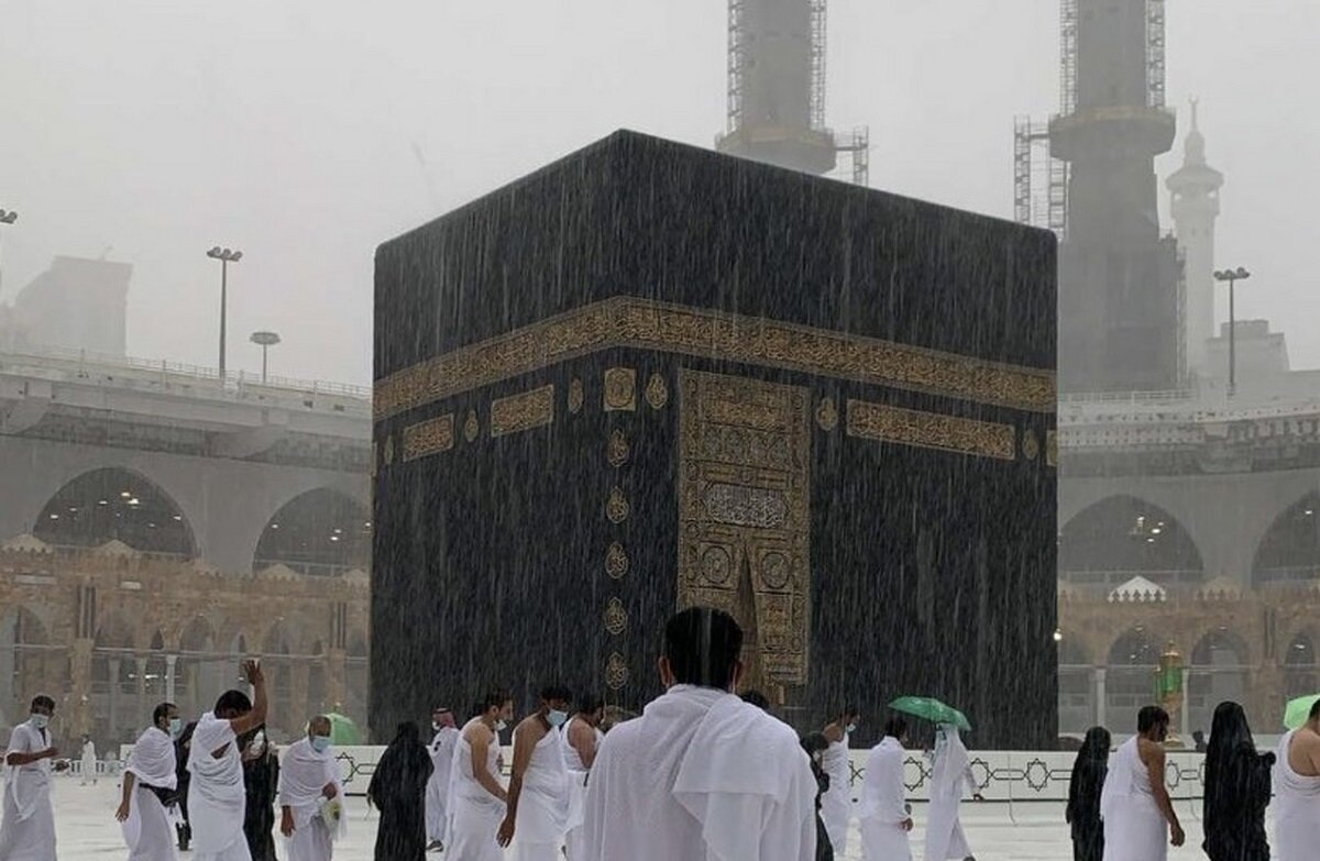 ببینید | تصاویر پربیننده از بارش شدید باران در مکه