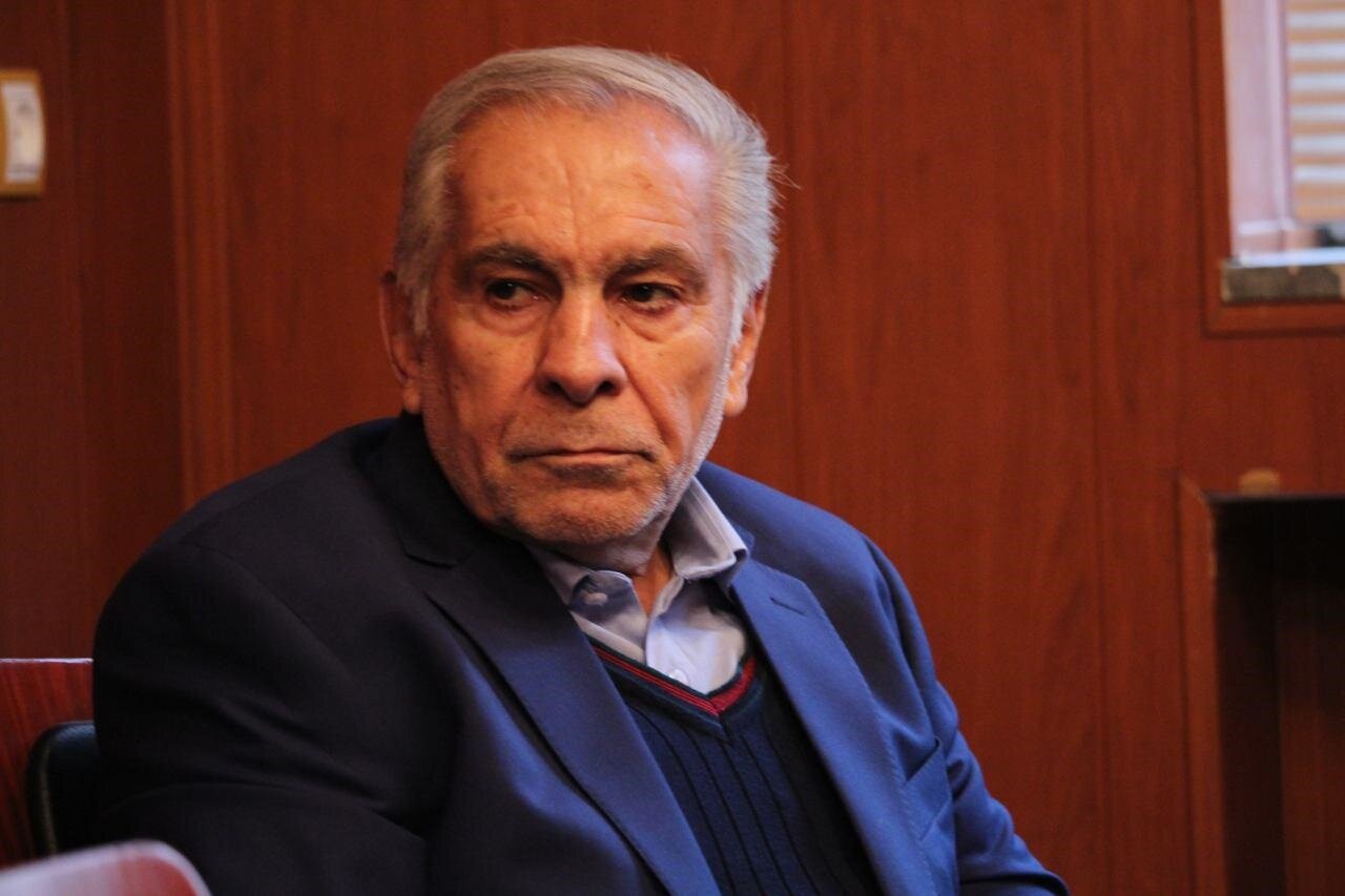 حضور وزیر ورزش و جوانان در مراسم تشییع احمد ناطقنوری + فیلم حضور وزیر ورزش و جوانان در مراسم تشییع احمد ناطقنوری + فیلم